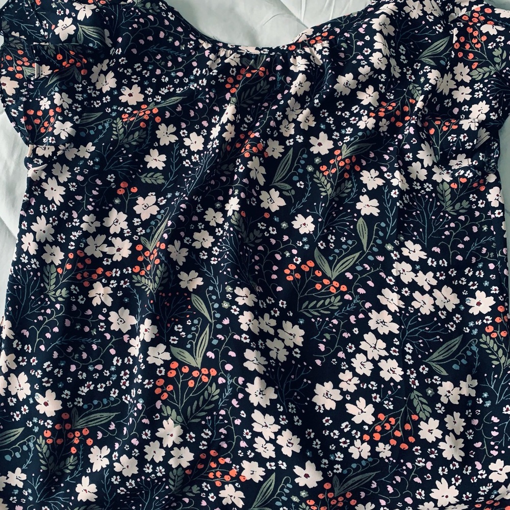 LOFT- floral navy blue top. Size small